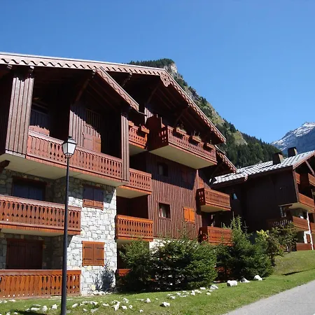 3 Pieces Avec Terrasse Pres Des Pistes - Fr-1-464-63 Apartment *